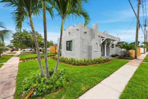 Casa en venta en West Palm Beach, Florida, 3 dormitorios, 102.75 m2 № 2262761 - foto 4
