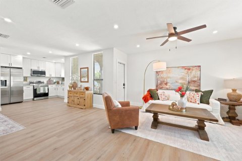 Casa en venta en West Palm Beach, Florida, 3 dormitorios, 102.75 m2 № 2262761 - foto 12