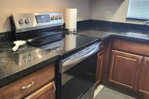 Appartement à Hollywood, Floride 2 chambres, 1038.55 m2 № 1999604