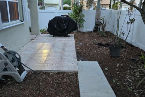 Villa ou maison à louer à Pembroke Pines, Floride: 3 chambres, 135.27 m2 № 1952349 - photo 26