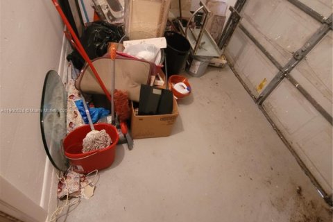 Снять в аренду виллу или дом в Пемброк-Пайнс, Флорида 3 спальни, 135.27м2, № 1952349 - фото 24