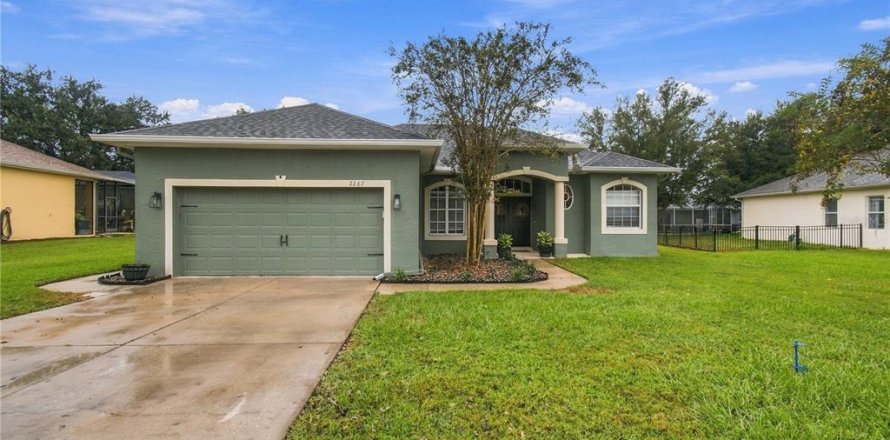 Villa ou maison à Brooksville, Floride 3 chambres, 177.26 m2 № 2408799
