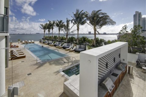 Copropriété à vendre à Miami, Floride: 5 chambres, 337.51 m2 № 1976659 - photo 19