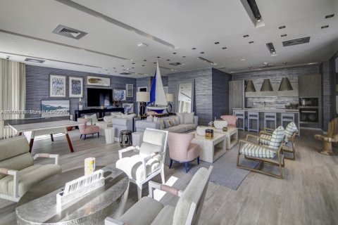 Copropriété à vendre à Miami, Floride: 5 chambres, 337.51 m2 № 1976659 - photo 21