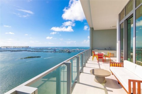 Copropriété à vendre à Miami, Floride: 5 chambres, 337.51 m2 № 1976659 - photo 7