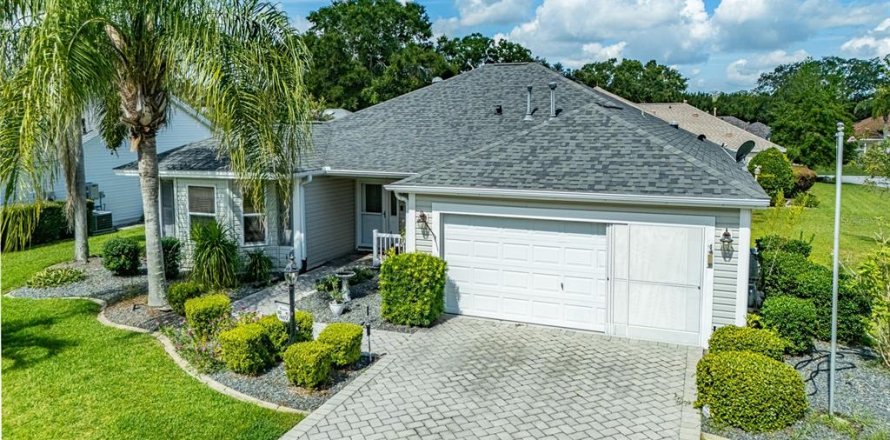 Villa ou maison à The Villages, Floride 3 chambres, 171.87 m2 № 1857639