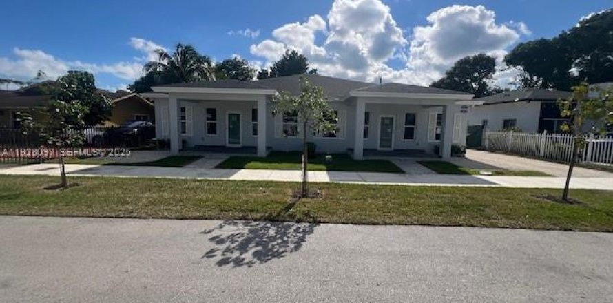 Propiedad comercial en Miami, Florida № 1986897