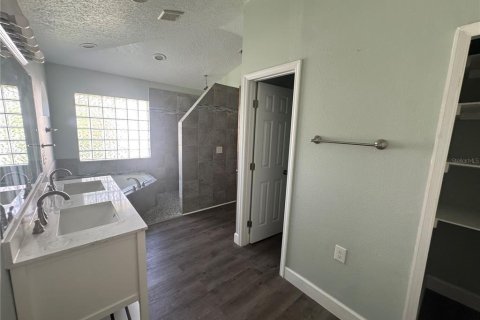 Casa en alquiler en Orlando, Florida, 3 dormitorios, 193.24 m2 № 2156332 - foto 16