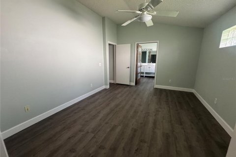 Casa en alquiler en Orlando, Florida, 3 dormitorios, 193.24 m2 № 2156332 - foto 4