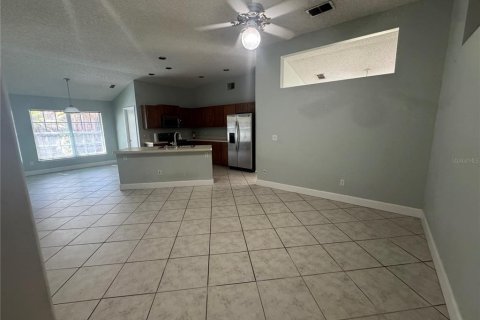 Casa en alquiler en Orlando, Florida, 3 dormitorios, 193.24 m2 № 2156332 - foto 3