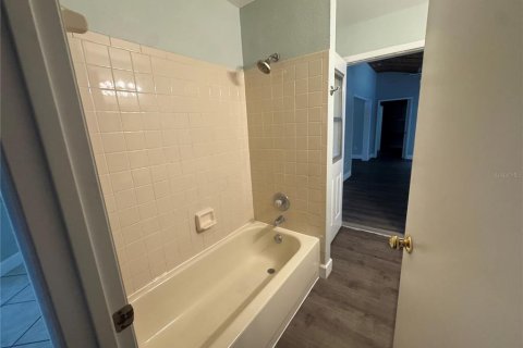 Casa en alquiler en Orlando, Florida, 3 dormitorios, 193.24 m2 № 2156332 - foto 11