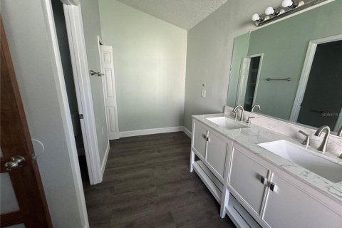 Casa en alquiler en Orlando, Florida, 3 dormitorios, 193.24 m2 № 2156332 - foto 21