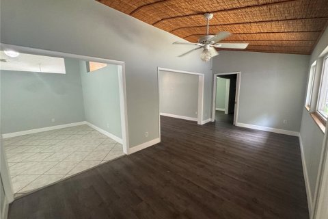 Casa en alquiler en Orlando, Florida, 3 dormitorios, 193.24 m2 № 2156332 - foto 8