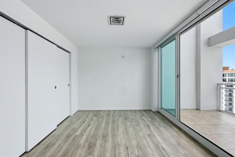 Copropriété à vendre à Sarasota, Floride: 2 chambres, 134.99 m2 № 2406257 - photo 15