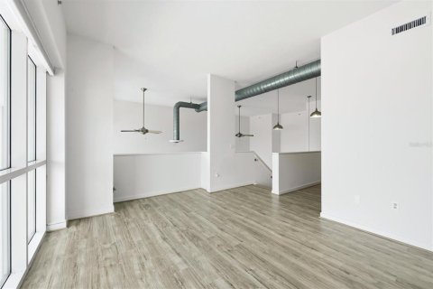 Copropriété à vendre à Sarasota, Floride: 2 chambres, 134.99 m2 № 2406257 - photo 19