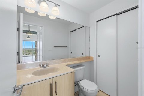 Copropriété à vendre à Sarasota, Floride: 2 chambres, 134.99 m2 № 2406257 - photo 28