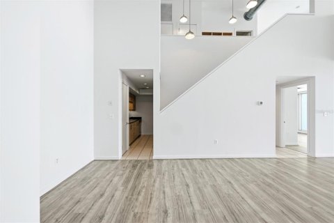Copropriété à vendre à Sarasota, Floride: 2 chambres, 134.99 m2 № 2406257 - photo 9