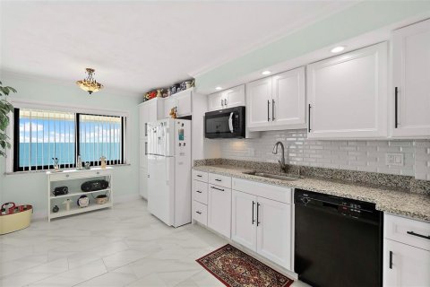 Copropriété à vendre à Daytona Beach Shores, Floride: 2 chambres, 157.93 m2 № 2334052 - photo 7