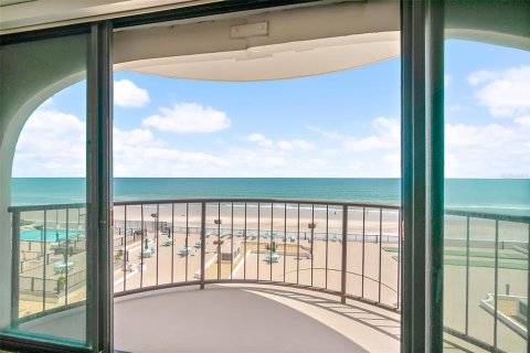 Copropriété à vendre à Daytona Beach Shores, Floride: 2 chambres, 157.93 m2 № 2334052 - photo 17