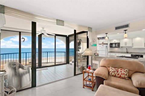 Copropriété à vendre à Daytona Beach Shores, Floride: 2 chambres, 157.93 m2 № 2334052 - photo 9