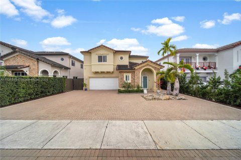 House in Miami, Florida 3 bedrooms, 179.3 sq.m. № 1730240 - photo 2