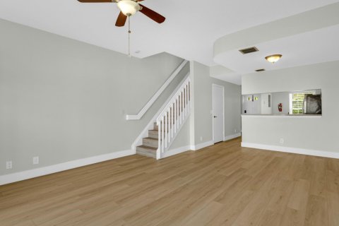 Touwnhouse à vendre à Weston, Floride: 2 chambres, 103.12 m2 № 2415637 - photo 16