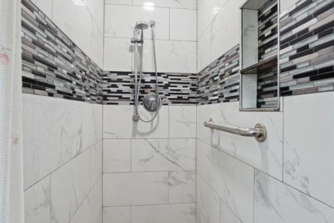 Villa ou maison à vendre à Lantana, Floride: 3 chambres, 162.02 m2 № 2254900 - photo 17