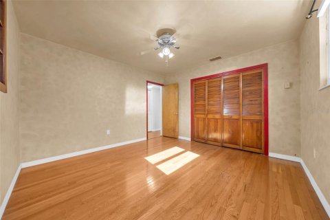 House in Saint Petersburg, Florida 3 bedrooms, 183.2 sq.m. № 1902177 - photo 25