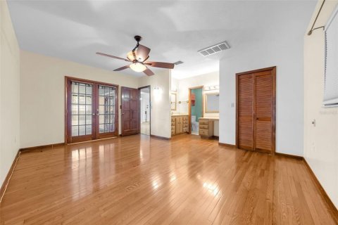 House in Saint Petersburg, Florida 3 bedrooms, 183.2 sq.m. № 1902177 - photo 20