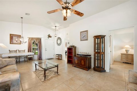 House in Lake Wales, Florida 3 bedrooms, 128.67 sq.m. № 1404021 - photo 9