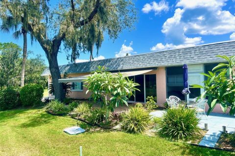 Condo in New Port Richey, Florida, 2 bedrooms  № 1895080 - photo 24