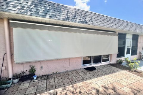 Condo in New Port Richey, Florida, 2 bedrooms  № 1895080 - photo 20
