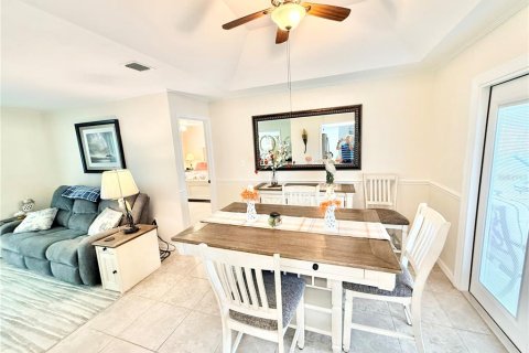 Casa en venta en Tavares, Florida, 2 dormitorios, 126.9 m2 № 2210104 - foto 23