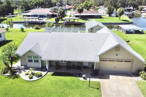 Villa ou maison à Tavares, Floride 2 chambres, 126.9 m2 № 2210104