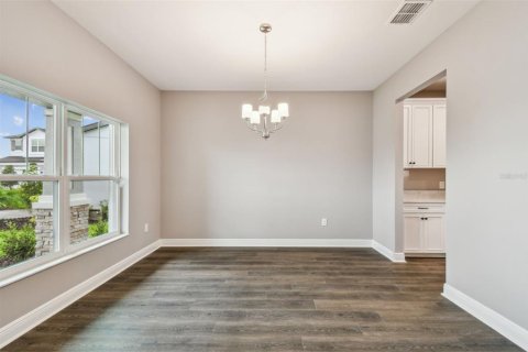 Casa en venta en Wesley Chapel, Florida, 5 dormitorios, 308.06 m2 № 1759263 - foto 8