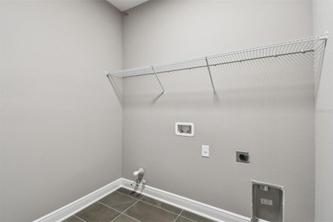 Casa en venta en Wesley Chapel, Florida, 5 dormitorios, 308.06 m2 № 1759263 - foto 6