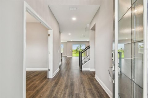 Casa en venta en Wesley Chapel, Florida, 5 dormitorios, 308.06 m2 № 1759263 - foto 4