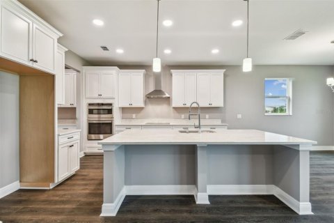 Casa en venta en Wesley Chapel, Florida, 5 dormitorios, 308.06 m2 № 1759263 - foto 13