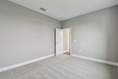 Casa en venta en Wesley Chapel, Florida, 5 dormitorios, 308.06 m2 № 1759263 - foto 20