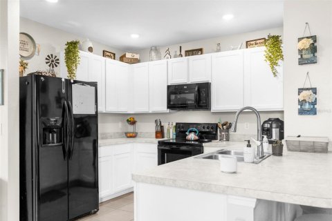 Casa en venta en Brooksville, Florida, 3 dormitorios, 142.6 m2 № 1911038 - foto 10