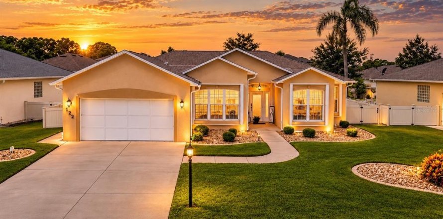 Villa ou maison à Edgewater, Floride 3 chambres, 168.15 m2 № 2403194