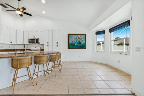 Villa ou maison à vendre à Edgewater, Floride: 3 chambres, 168.15 m2 № 2403194 - photo 10