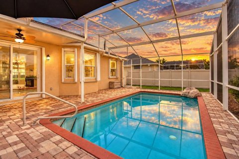 Villa ou maison à vendre à Edgewater, Floride: 3 chambres, 168.15 m2 № 2403194 - photo 4