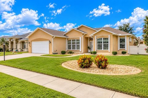 Villa ou maison à vendre à Edgewater, Floride: 3 chambres, 168.15 m2 № 2403194 - photo 5