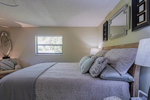 Condo in Vero Beach, Florida, 2 bedrooms  № 2173826 - photo 17
