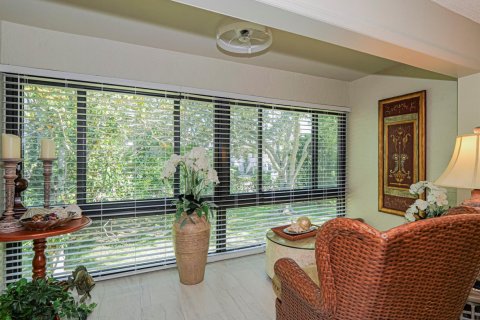 Condo in Vero Beach, Florida, 2 bedrooms  № 2173826 - photo 8