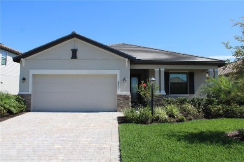 Villa ou maison à louer à Bradenton, Floride: 3 chambres, 170.57 m2 № 1311731 - photo 1