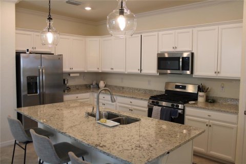 Villa ou maison à louer à Bradenton, Floride: 3 chambres, 170.57 m2 № 1311731 - photo 4