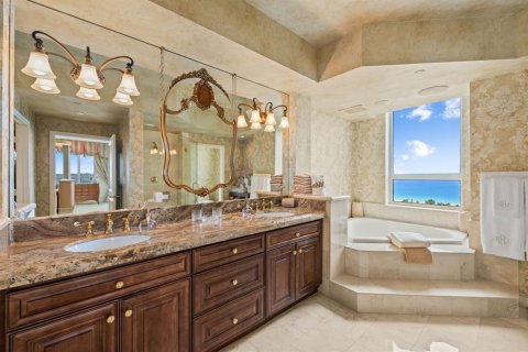 Condo in Fort Lauderdale, Florida, 3 bedrooms  № 2146387 - photo 22