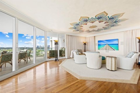Condo in Fort Lauderdale, Florida, 3 bedrooms  № 2146387 - photo 7